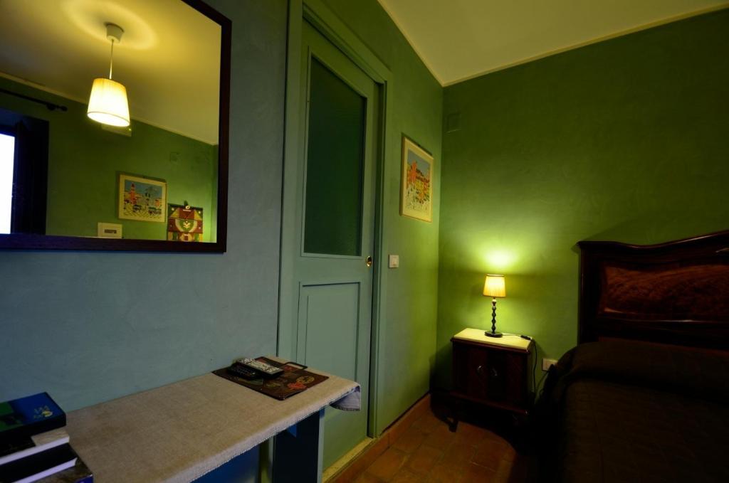 Manouche Osteria B&B San Leucio Quarto foto